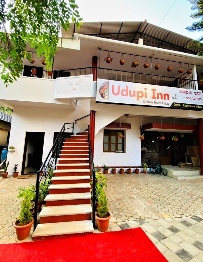 Udupi Inn Exterior foto