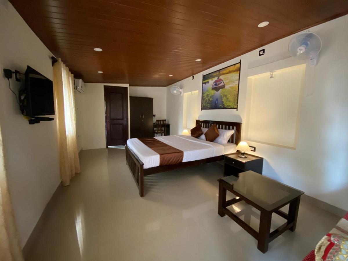 Udupi Inn Exterior foto
